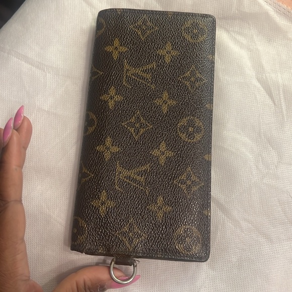 Louis Vuitton - Wallet With D Ring - Snap Need Tighten - Picture 2 of 5